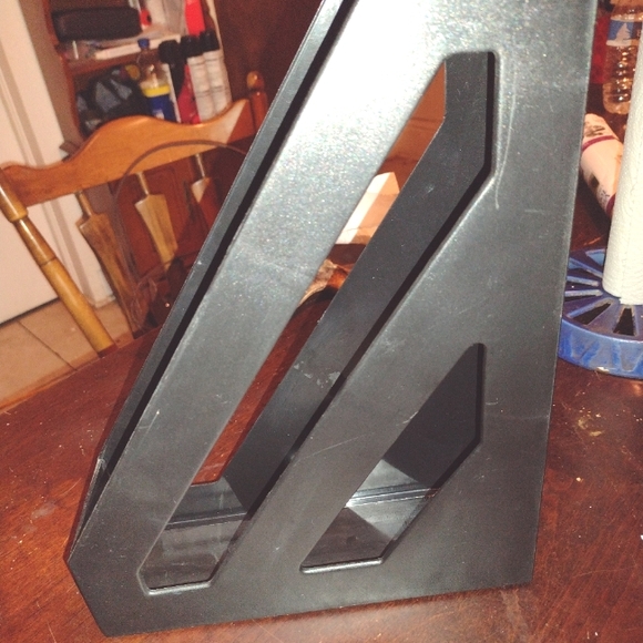 Standing organizer to put files or any other documents. - Picture 2 of 9
